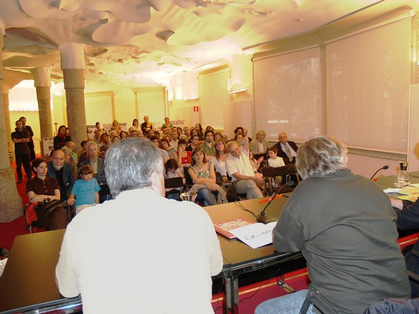 La-Pedrera--presentació-Jugant amb Foc 2, de Monmar Comunicació La-Pedrera--presentació-Jugant amb Foc 2, de Monmar Comunicació