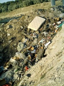 "Basura", del Grupo de Montaña PiedraLuenga