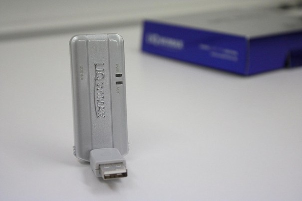  "UQ WiMAX UD01NA", de kawanet (Yusuke Kawasaki), al Flickr, http://www.flickr.com/photos/u-suke/3310374505/