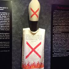 Un dels càstigs de la Inquisició era dur gramalleta (que en castellà se'n deia "san benito".